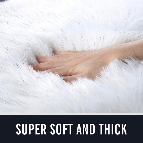 FLUFFY RUG - Picture 2 of 3